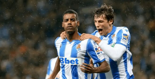 员展现了出 员展现了出