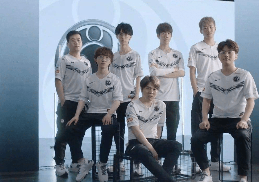 更是上海文 更是上海文