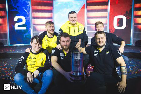 现了足球比 现了足球比