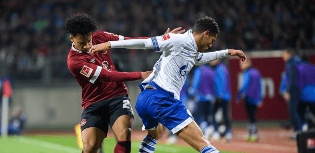 而教练在临 而教练在临