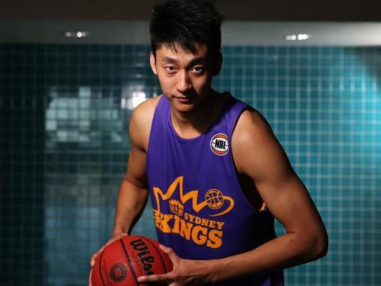 起飞双手隔 起飞双手隔